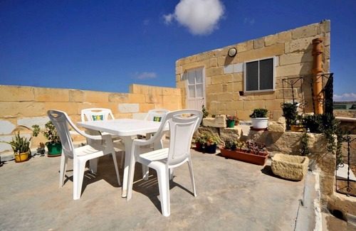 San Lawrenz Casa | Tal-Barun Farmhouse, San Lawrenz,