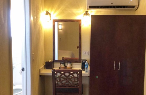 Christiansted Hotel | Discover Vibrant Markets, Dining, Shops, and Sites from This Downtown Escape