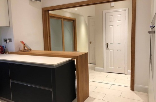 Sallybrook Casa | Discreet Luxury, Super House!