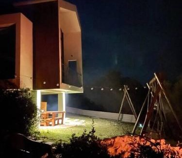 Villa Serrana Casa | Diseño confort, tina a pasos de la cañada
