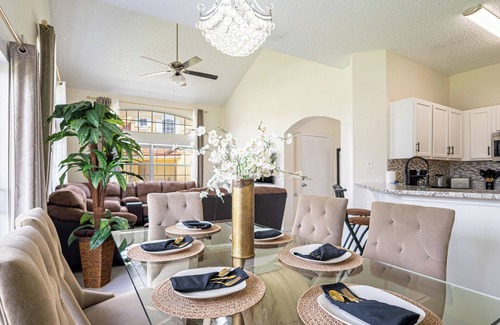 Bellavida Casa | Disney 4BR Townhome/2 Masters/Gated Resort w/Heated Pools & Splash Pad