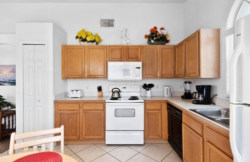 Indian Point Casa | Sunny Getaway with Private Pool, Spa & Fenced Yard