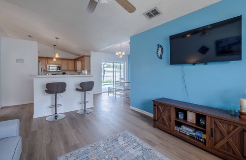 Winter Haven Casa | Disney Castle Cove - Private Pool & Community Boat Ramp close to Legoland