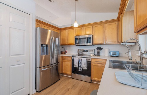 Winter Haven Casa | Disney Castle Cove - Private Pool & Community Boat Ramp close to Legoland