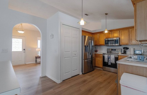 Winter Haven Casa | Disney Castle Cove - Private Pool & Community Boat Ramp close to Legoland