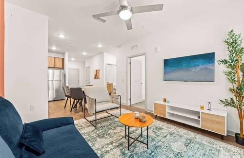 Bay Lake Apartamento | Disney Getaway King Bed Pet Friendly Amenities