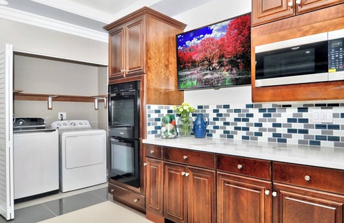 Fountain Valley Casa | Disney/Huntington Beach New Luxury Guesthouse