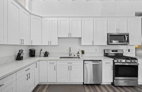 Southwest Anaheim Casa | Disney Themed 4-bedroom house w/ pool ~10 min away from Disneyland