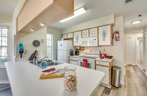 Royal Palm Bay Condominio | Disney-Themed Condo w/ Pool Access in Kissimmee!
