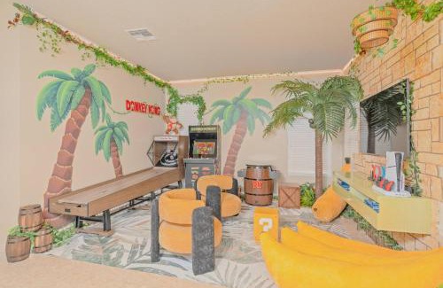 Bellavida Casa | Disney Themed Resort Home with Lake View