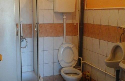 Vladicin Han Apartamento | distance Vlasinsko Lake Prekodolce by car is 31.0 km, it is about 41 mins drive