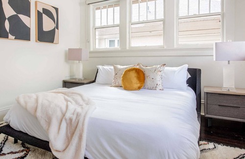 Old Fourth Ward Casa | Dive Inn by Minty Living