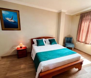 Bahia de la Academia Cama Y Desayuno | Diver's Den Casa en renta en Puerto Ayora , Islas Galapagos
