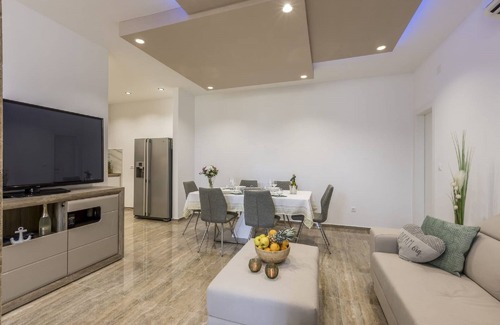 Solin Casa | Diverso A&B Holiday property