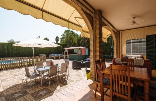 Gelves Casa | Divi Apartments Villa Reyes