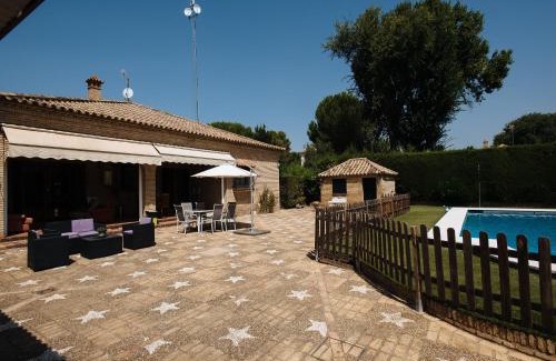 Gelves Casa | Divi Apartments Villa Reyes