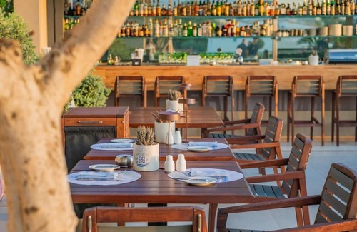 Vouliagmeni Apartamento | Divine 1BR Suite overlooking the Athenian Riviera