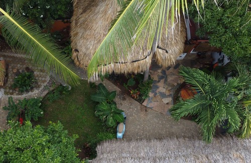 Los Tamarindos Casa | Divine cabin, 1 minute to beach, AC included