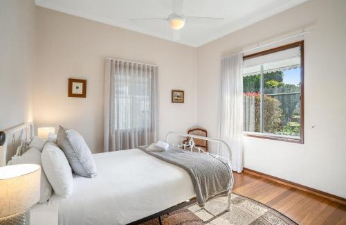 Bangalow Casa | Divine Cottage - Main Street Bangalow