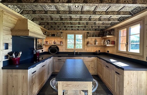 Schoenried Chalet De Esquí | Divine Gstaad Chalet In Pure Elegance