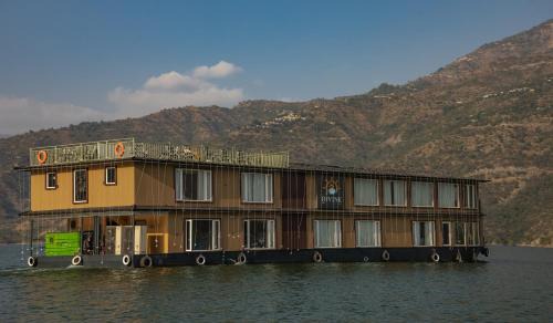 Chamiyala Alquiler De Eote | Divine Lake Cruise