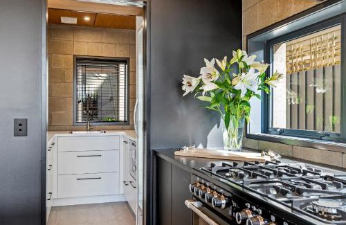 Saint Albans Casa | Divine on Derby - Christchurch Holiday Home