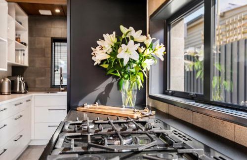 Saint Albans Casa | Divine on Derby - Christchurch Holiday Home
