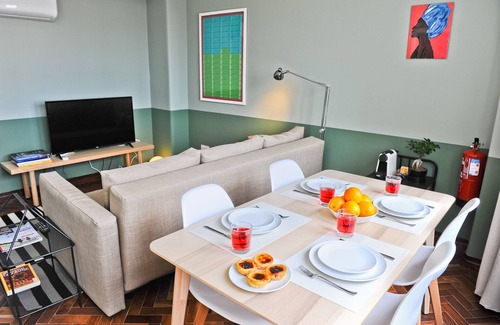 Santo Antonio Apartamento | Divine Port's Wine in Lisbon by Misha's Place (2B)