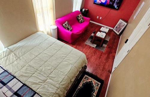 Weequahic Casa | Divine Villa & Resorts Guest House - 283 Lehigh Ave