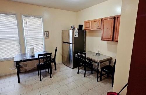Weequahic Casa | Divine Villa & Resorts Guest House - 283 Lehigh Ave