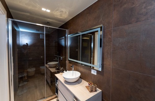Sabbio Chiese Cama Y Desayuno | DiVino Rooms Deluxe