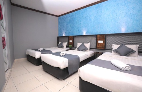 Kampung Tanjung Kapur Hotel | DJ Citi Inn Premier