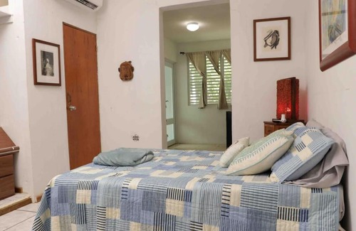 Islote Apartamento | DK Back Yard Surf Shack - Apartment #1