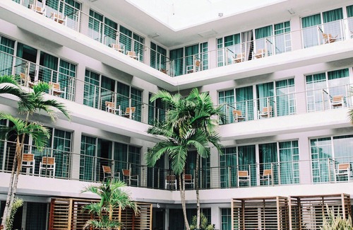 DLF City Hotel | DLF Stays