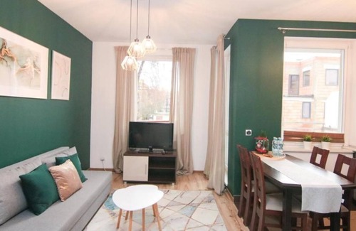 Nowy Dwor Mazowiecki Apartamento | DMK Green Apartment near Warsaw-Modlin Airport