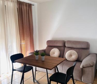 Distrito Noroeste Apartamento | Doña Berenguela 16