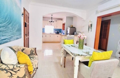 El Cortecito Apartamento | Gorgeous: 8 minute Walk to Beach, Shops & Dining!