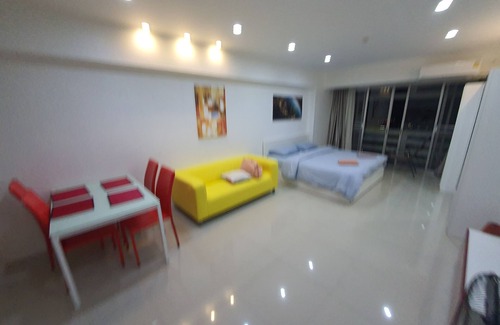 Bang Na Condominio | do not book this place, i can not block the calendar, any booking will be cancel