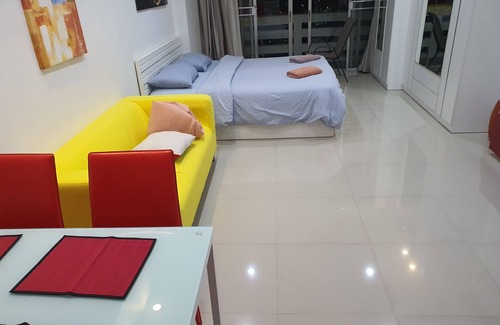 Bang Na Condominio | do not book this place, i can not block the calendar, any booking will be cancel