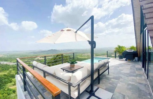 Juan Dolio Casa | Green Villa In The Mountains close to Santo Domingo