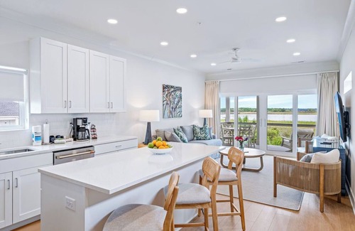 Georgetown Cabaña | Dock and Dwell at the Winyah Bay Club, Pool, Outdoor Lounge/Grill and Boat Slip included!