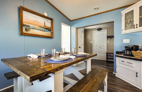 Elberta Casa | Dock & Boat Ramp Access: Home Near Wolf Bay!
