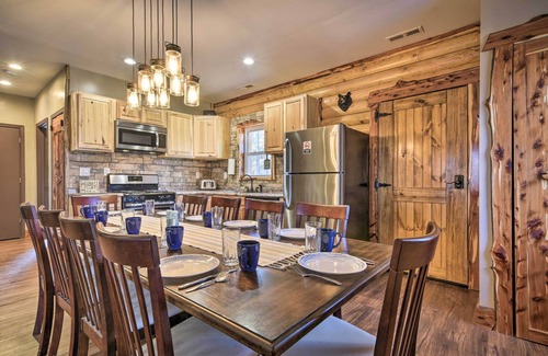 Pittsville Cabaña | Dock + Boat Slip: Stylish Cabin on Leesville Lake
