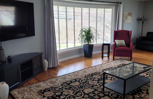 Toledo Casa | dock, game room, bar and private river view patio
