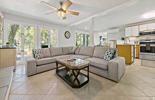 Morganton Casa | Dock Holiday | King Bed & Lake James Location