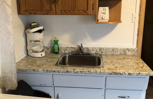 Wasaga Beach Cabaña | Dock Life Beach 1 - Cottage 11, Riverside 2 bedroom, 3 min walk to Beach 1
