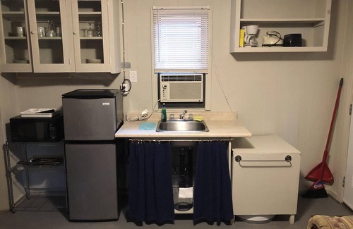 Wasaga Beach Cabaña | Dock Life Cottage 1 - Riverside, 2 Bedroom, Wasaga
