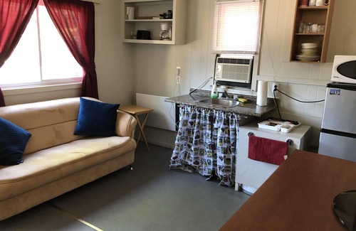 Wasaga Beach Cabaña | Dock Life Cottage 7 - Riverside, 2 Bedroom, Wasaga