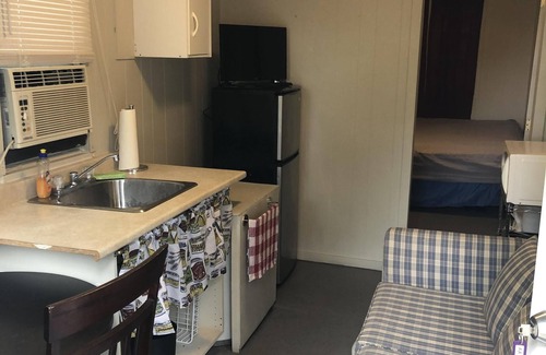 Wasaga Beach Cabaña | Dock Life Cottage 2 - Riverside, 1 Bedroom, Wasaga