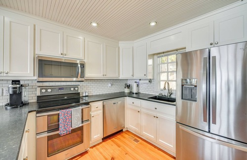 Groveoak Casa | Dock + Panoramic Views: Guntersville Lake Retreat!